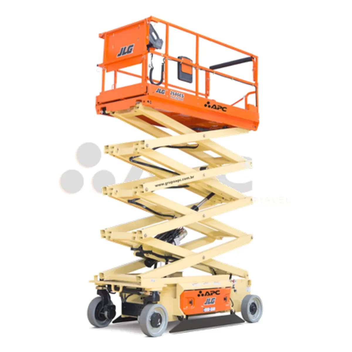 Plataforma elevatória JLG 2646ES NMT para locação no Grupo APC