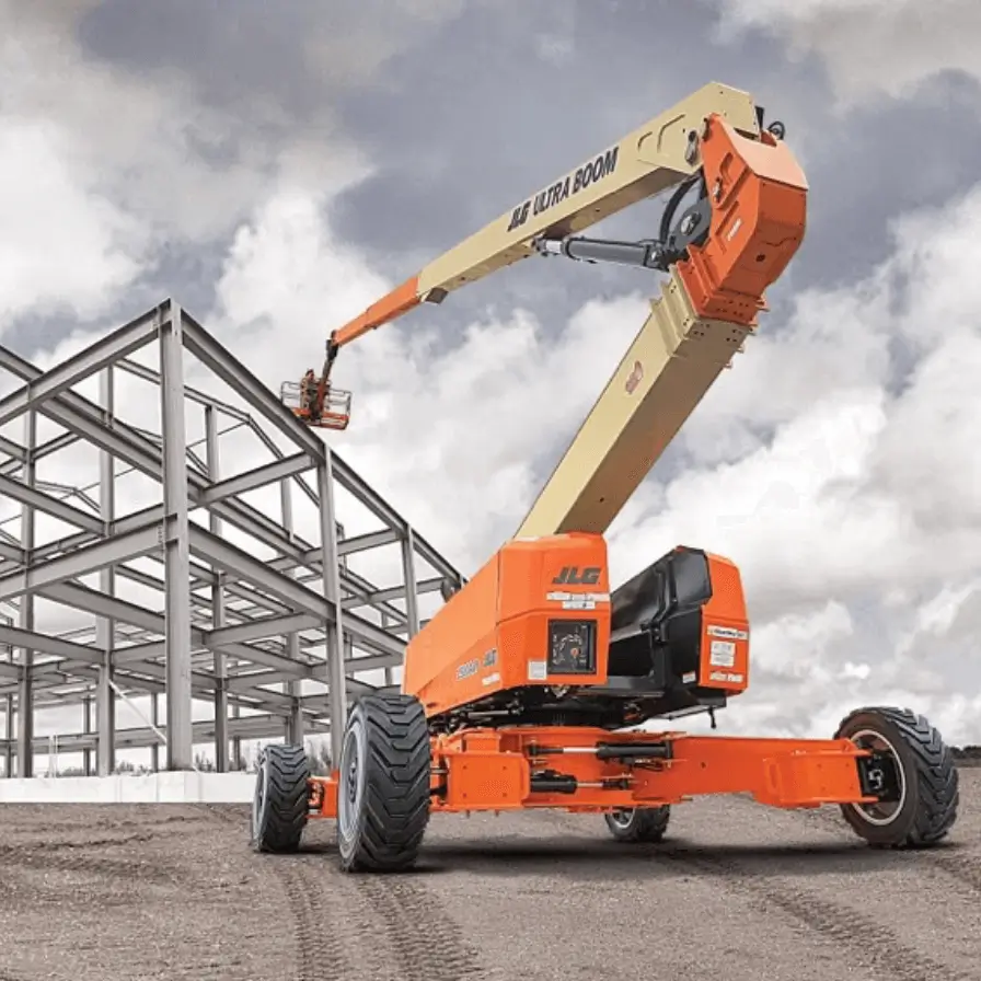 Plataforma articulada telescópica diesel JLG 1500AJP para grandes alturas e alcance externo.